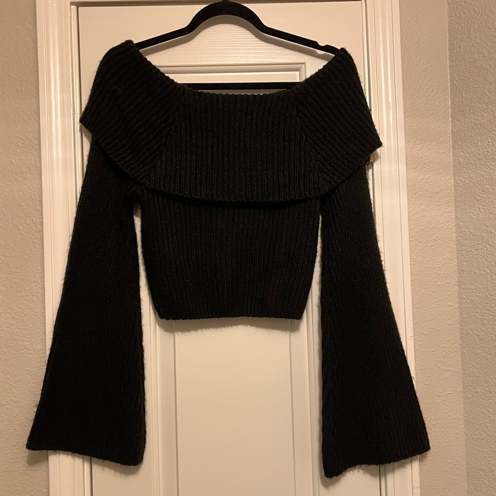 HYFVE bell sleeve off-the-shoulder ribbed sweater - Picture 5 of 9
